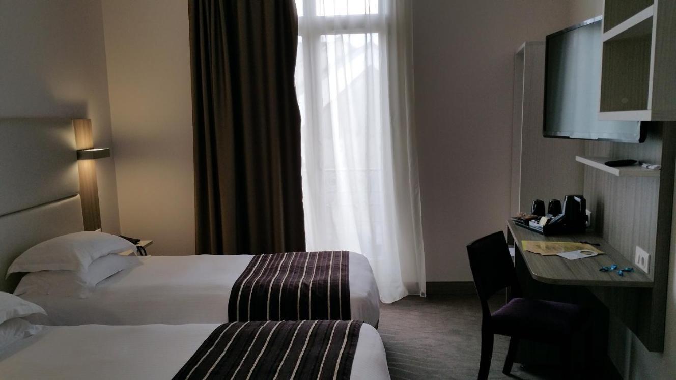 Brit Hotel De Grignan Vichy Eksteriør billede