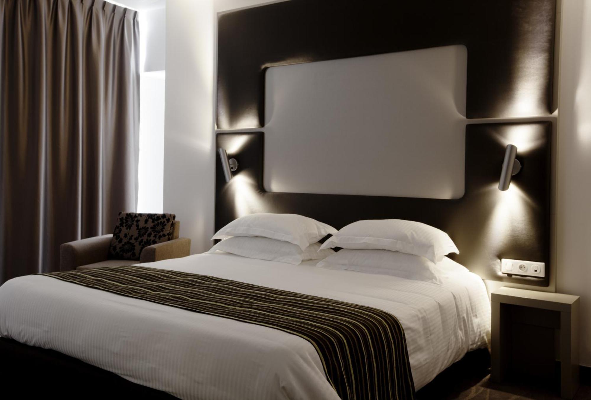 Brit Hotel De Grignan Vichy Eksteriør billede