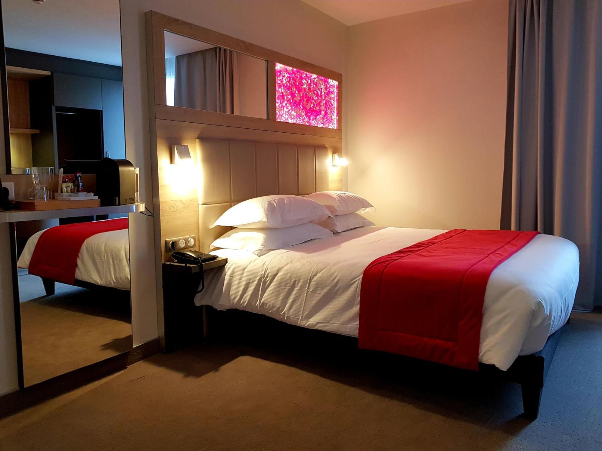Brit Hotel De Grignan Vichy Eksteriør billede