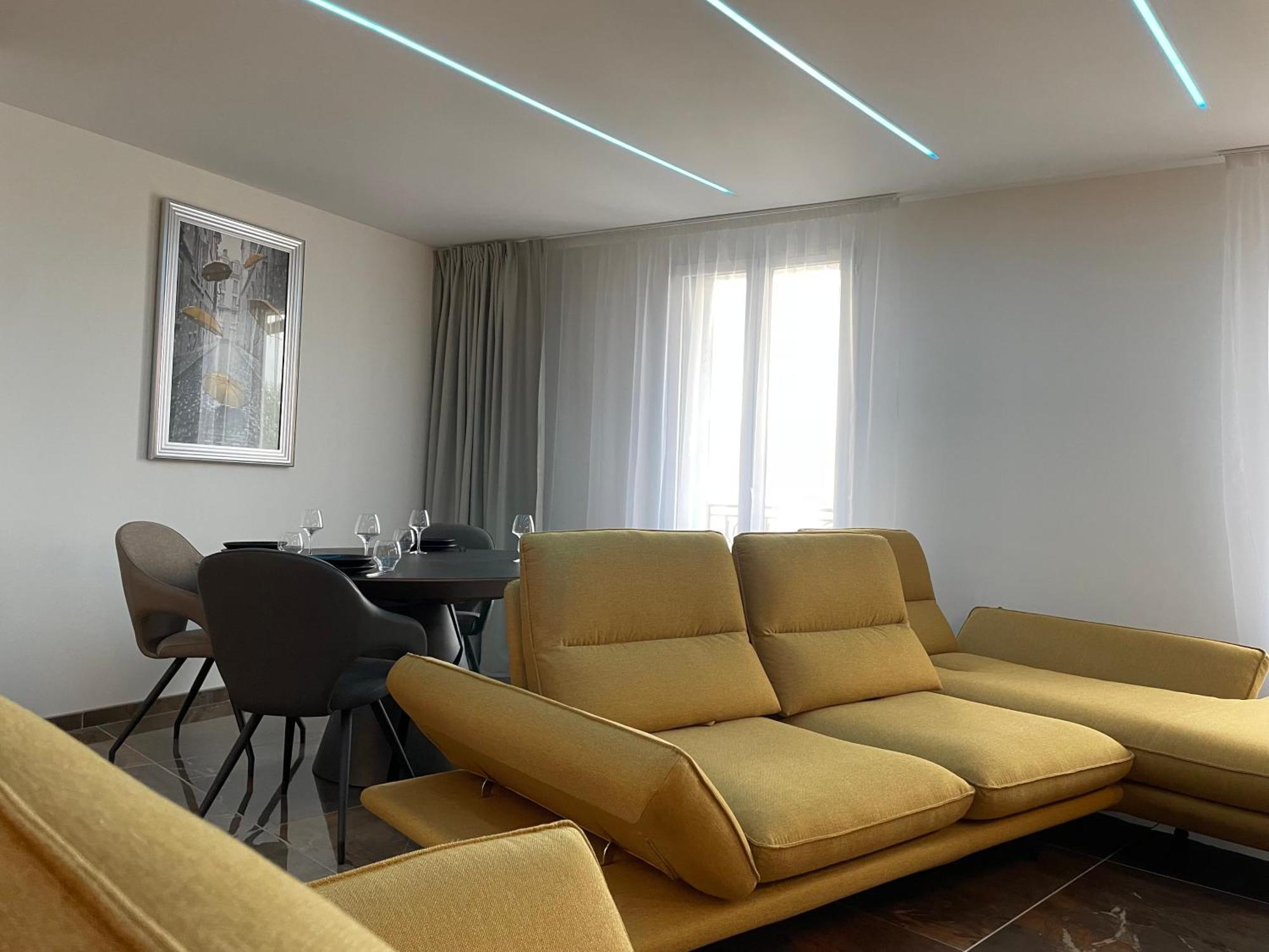 Brit Hotel De Grignan Vichy Eksteriør billede