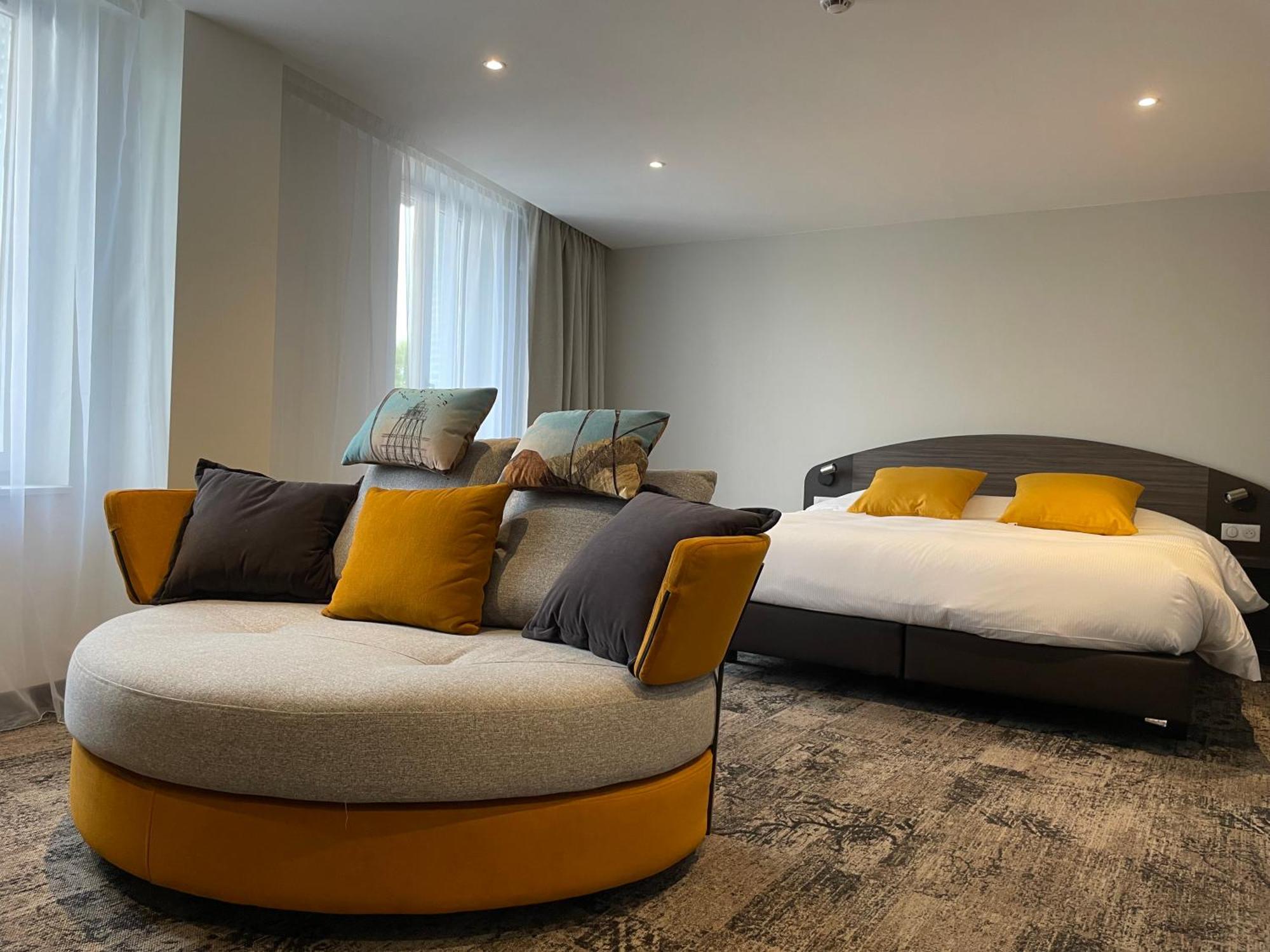 Brit Hotel De Grignan Vichy Eksteriør billede